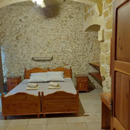 Mj Bed & Breakfast