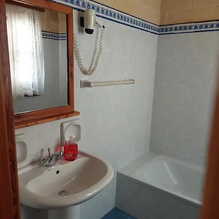 Oda ve Kahvaltı Mj 4*