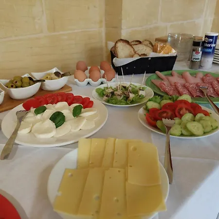 Mj فندق مبيت وإفطار Xagħra