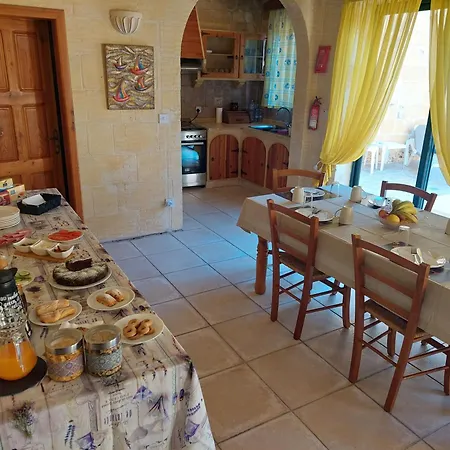 Mj Bed & Breakfast Xaghra