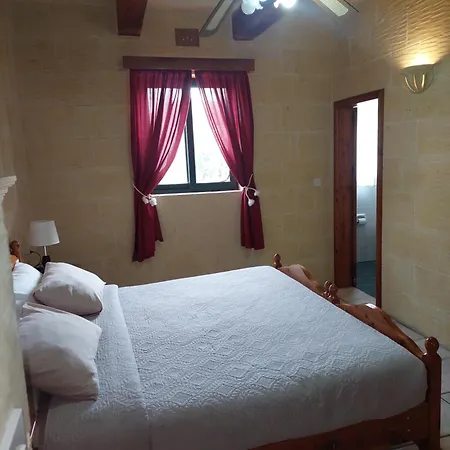 فندق مبيت وإفطار Mj Xagħra