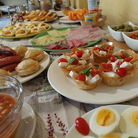 Bed & Breakfast Mj 4*