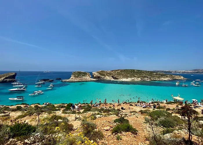 Mj فندق مبيت وإفطار 4*